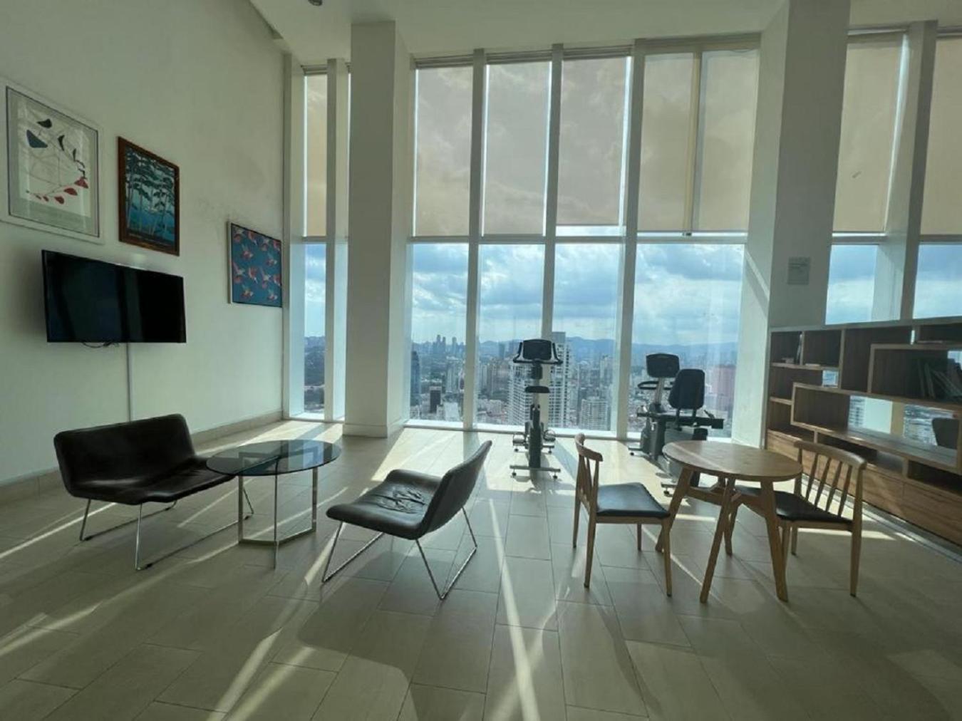 Platinum Klcc By Rainbow Suites กัวลาลัมเปอร์ ภายนอก รูปภาพ